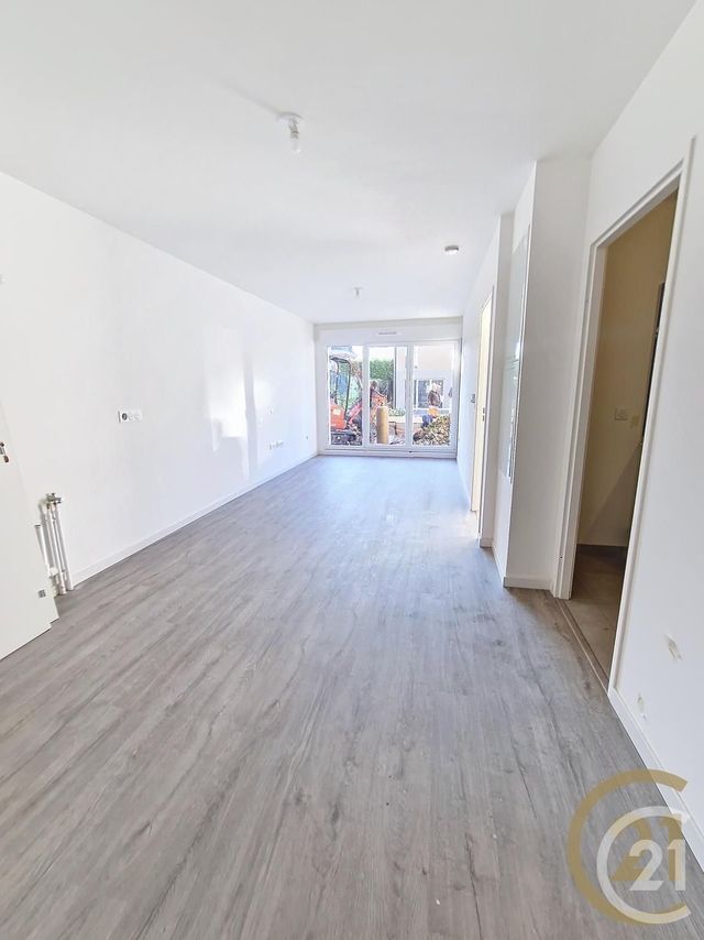 Appartement F2 à louer - 2 pièces - 41.84 m2 - DEVILLE LES ROUEN - 76 - HAUTE-NORMANDIE - Century 21 Bruno Ferrand